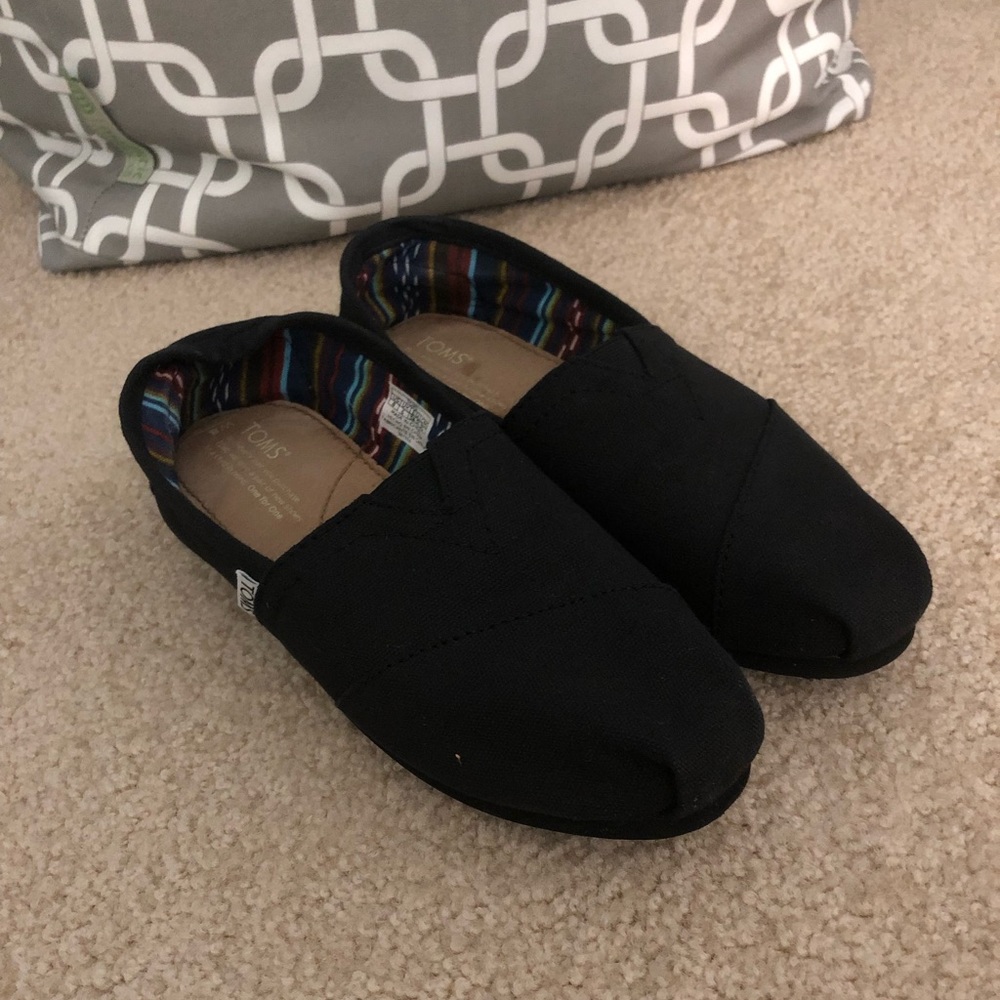 TOMS Black Canvas Shoes